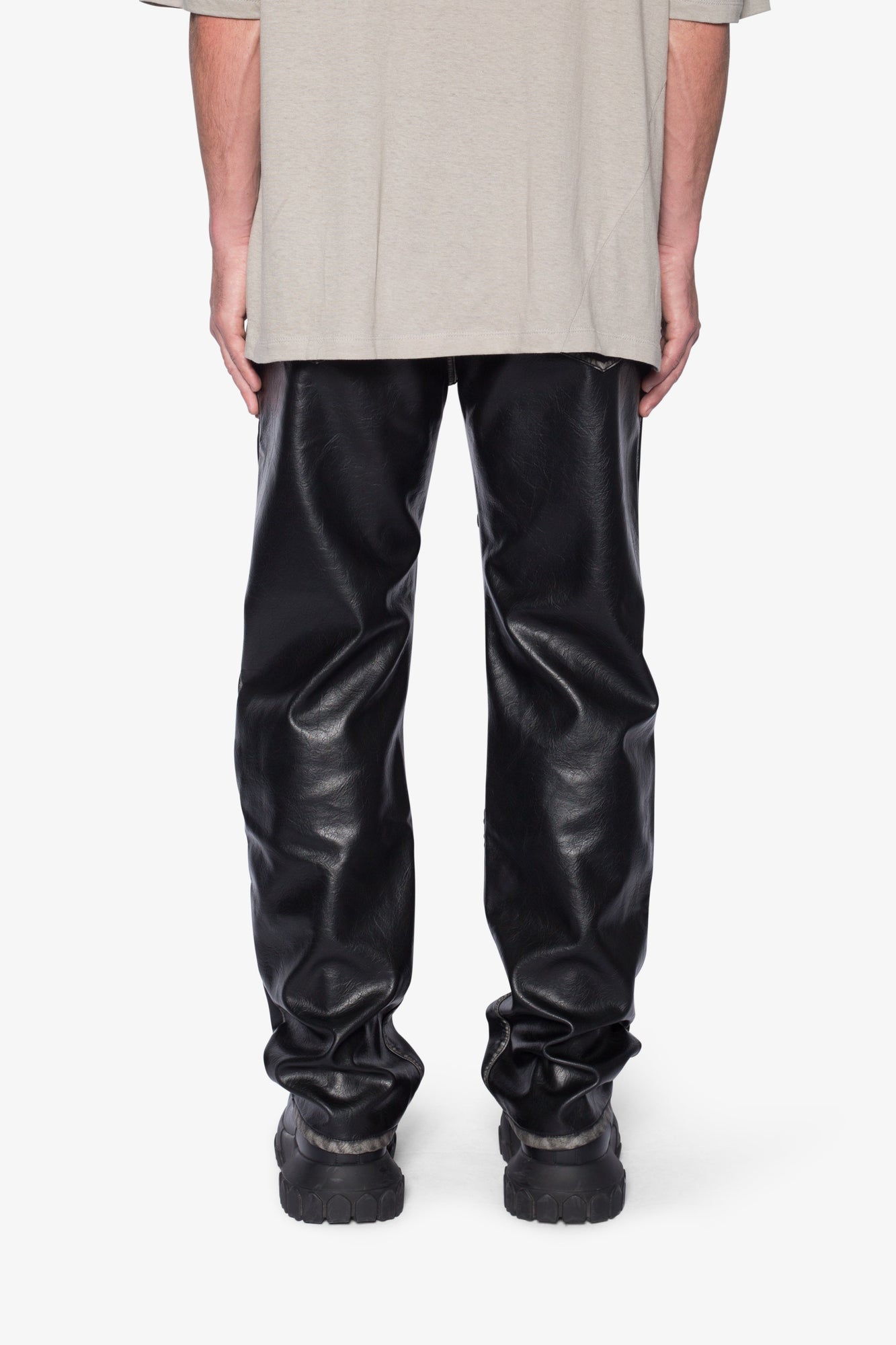 V687 Baggy Antique West Pants | Black