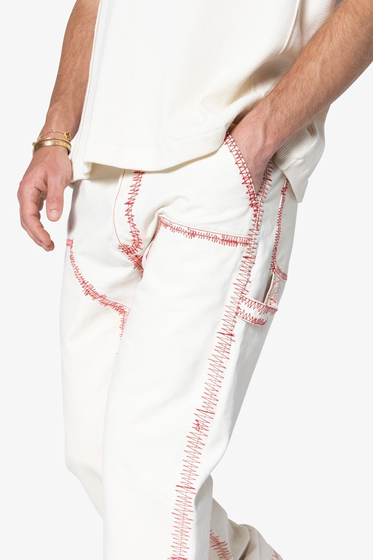 V711 Zig Zag Stitch Baggy Denim | White x Red