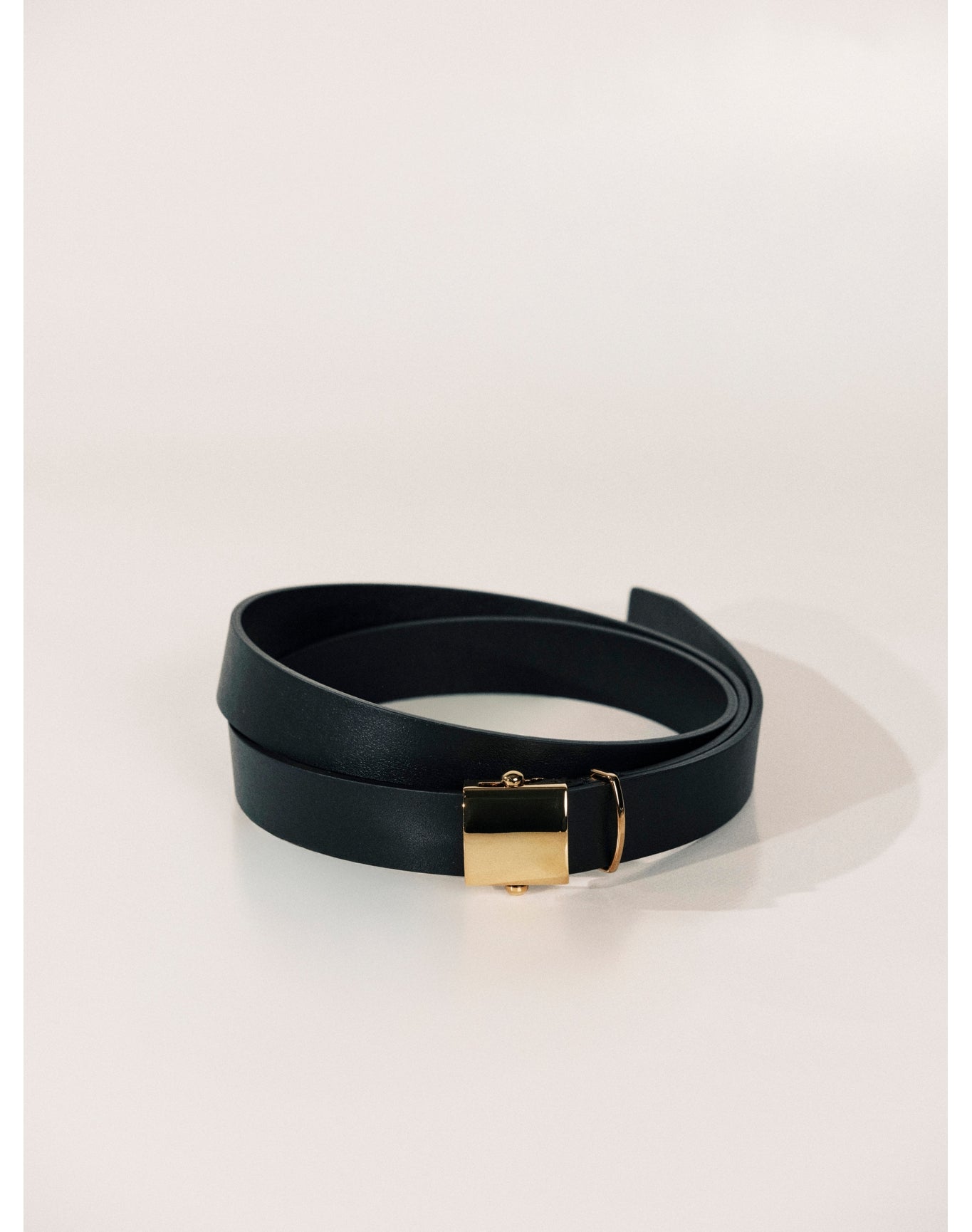 Valadon Gold | Black