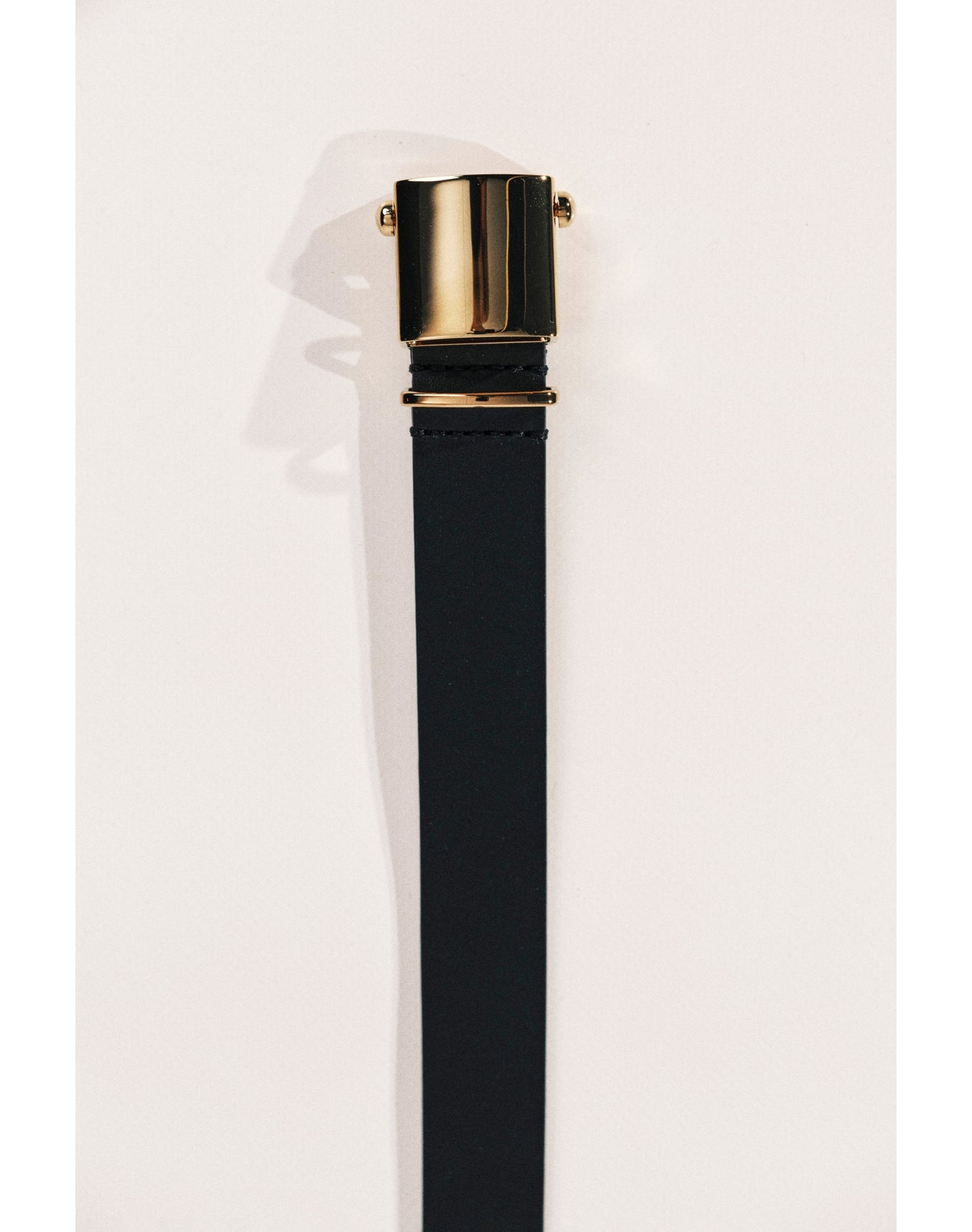 Valadon Gold | Black