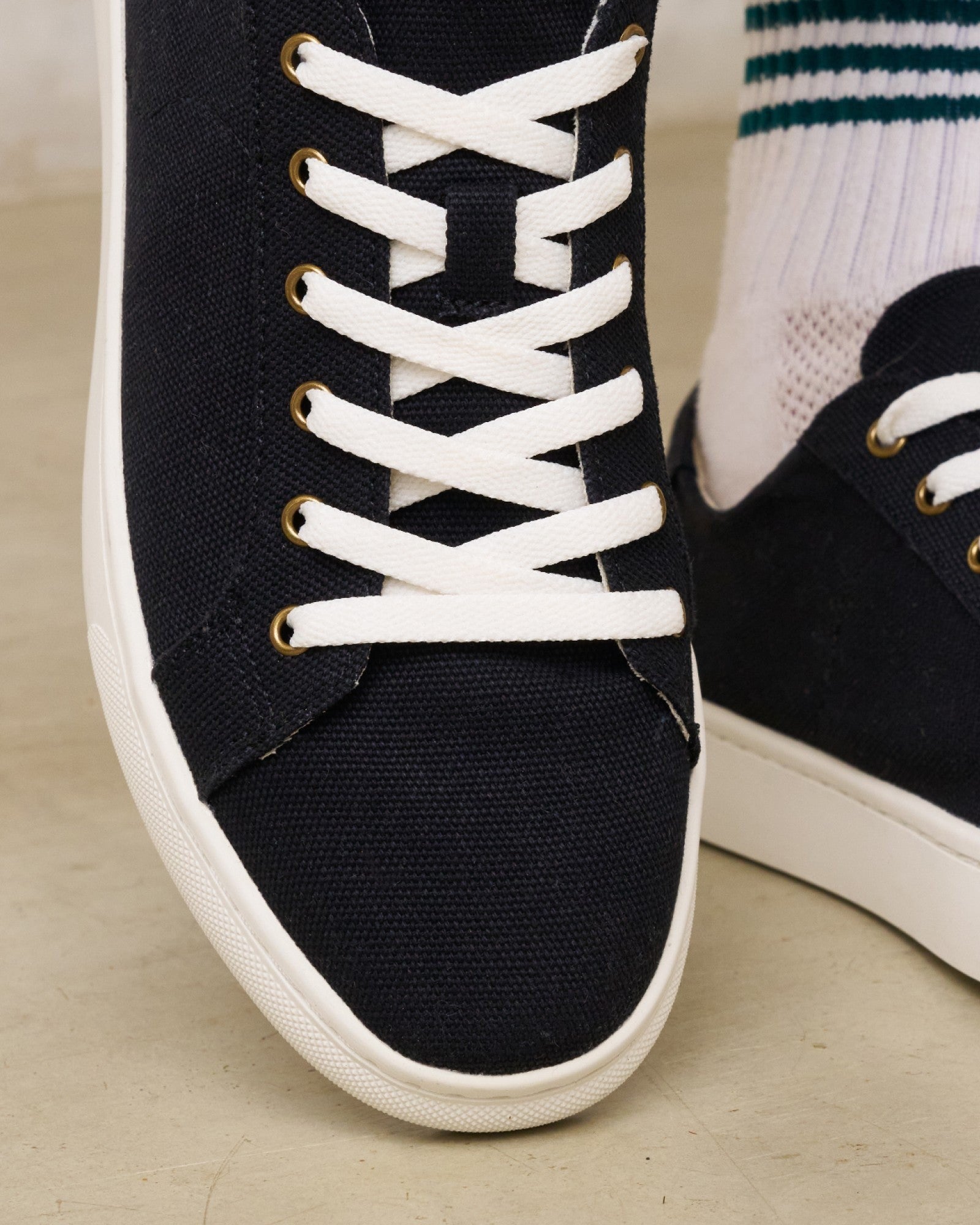 Womens | Ibiza Canvas Sneaker | Noche Black