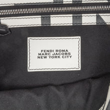 Fendi | Pre-Owned Marc Jacobs Nappa Vitello King Logo Print Baguette Phone Pouch Satchel | White