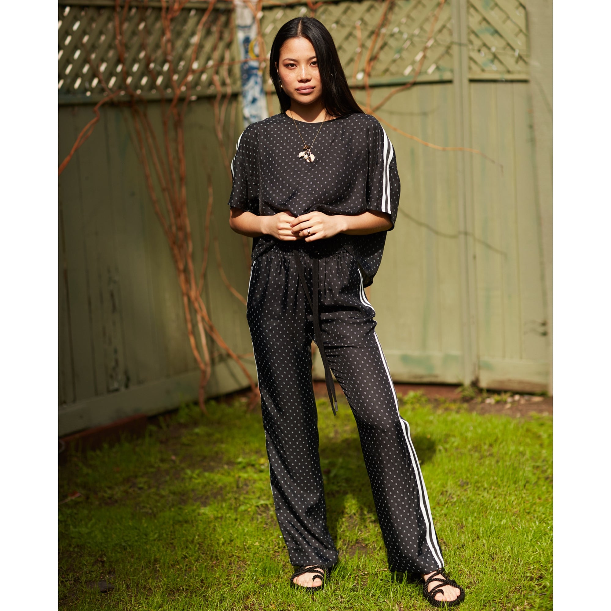 Wide Trousers With Elasticated Waistband | Women | Black x Ecru