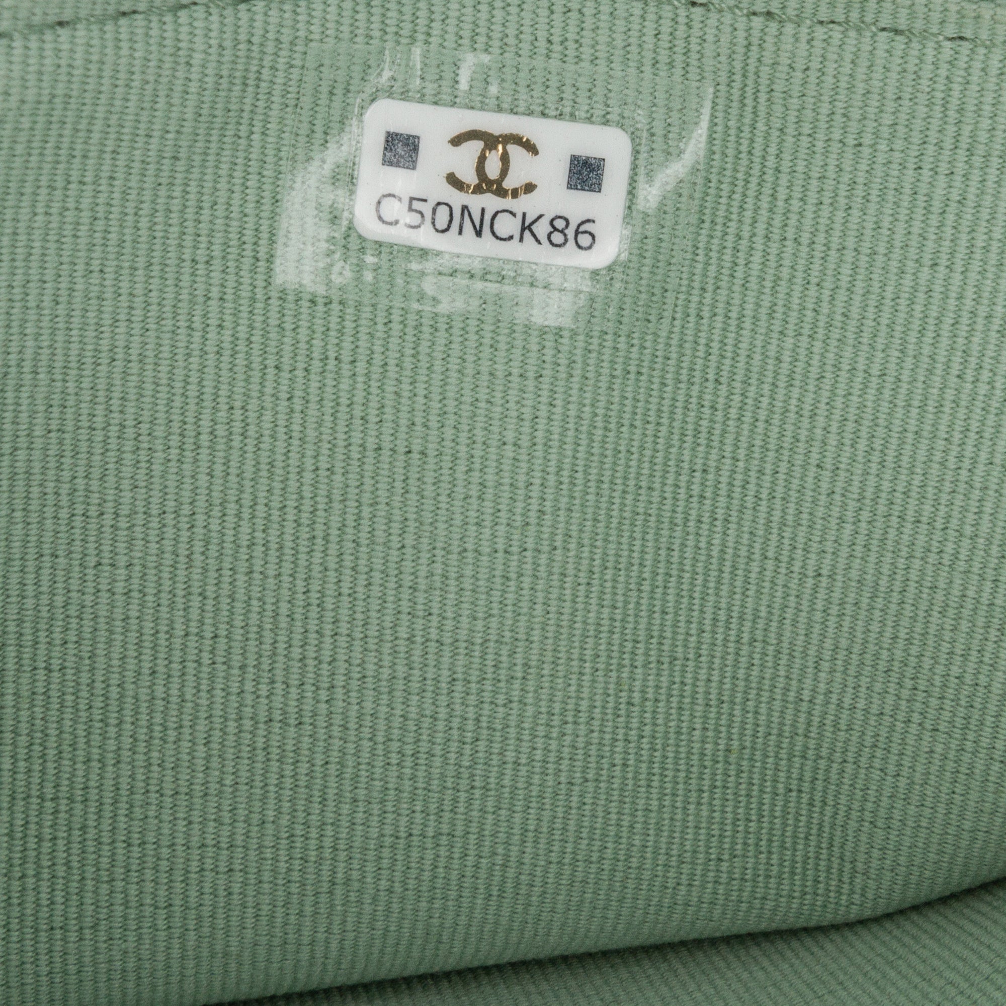 Chanel | Pre-Owned Quilted Lambskin 19 Wallet on Chain | Green/Light Green