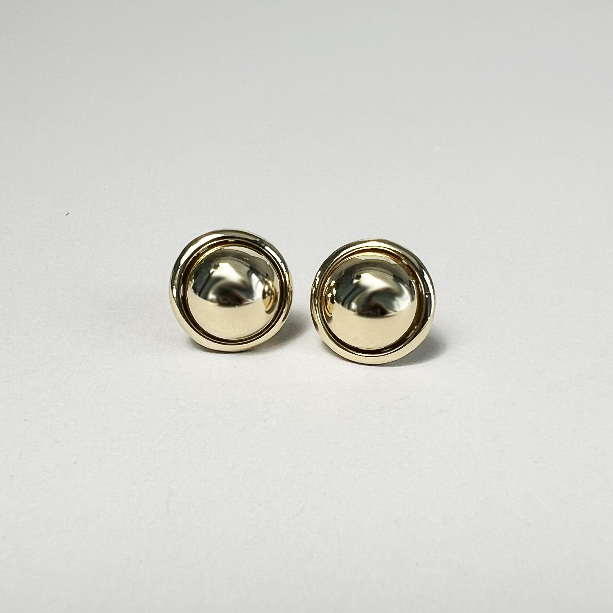 Button Up Stud | 14K Yellow Gold