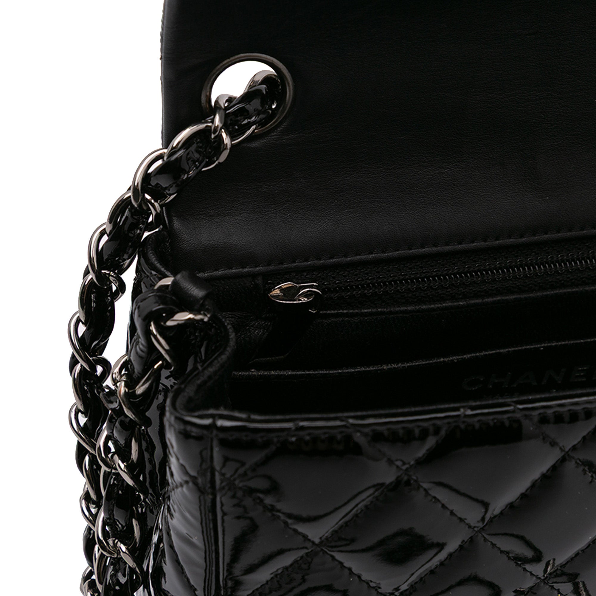 Chanel | Pre-Owned Mini Square Classic Patent Single Flap - V | Black