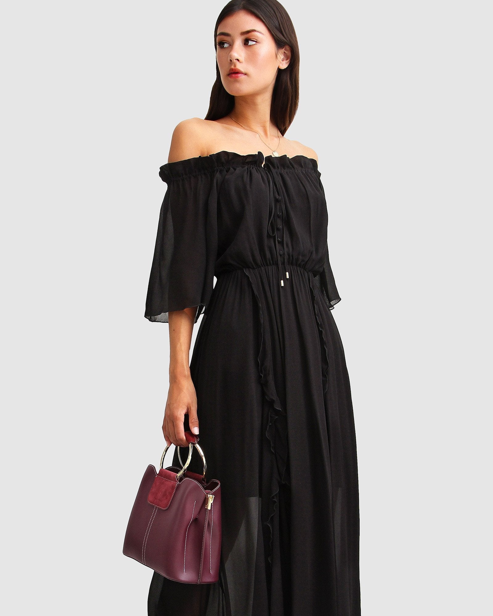 amour-amour-black-ruffled-dress-bag_9d57eb1d-c0e4-4638-96f7-eeb652d65563.jpg
