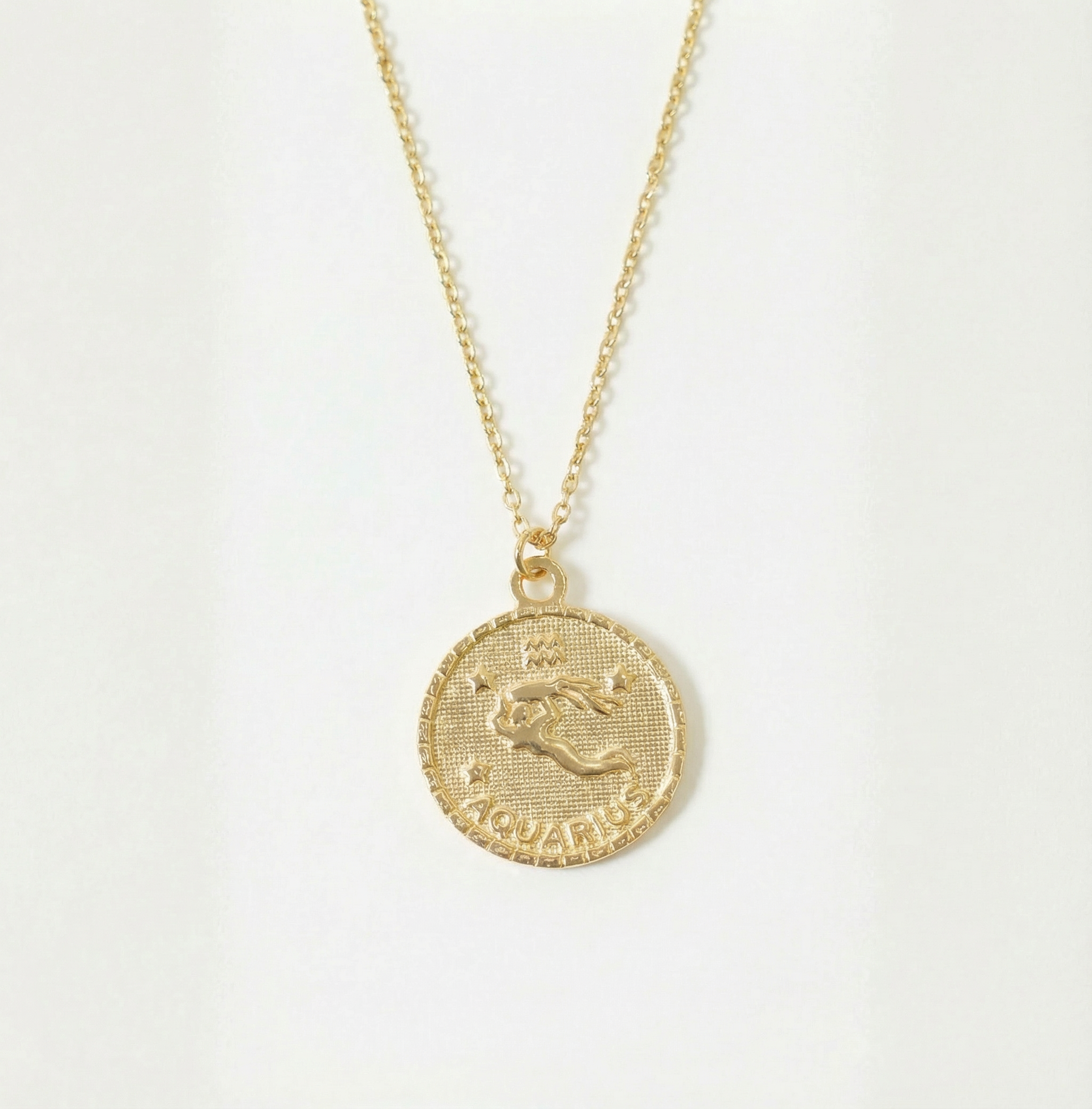The Zodiac Medal Necklace | Gold Vermeil