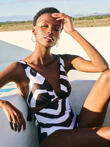 Ayli Swimsuit - Lava Noir - diarrablu