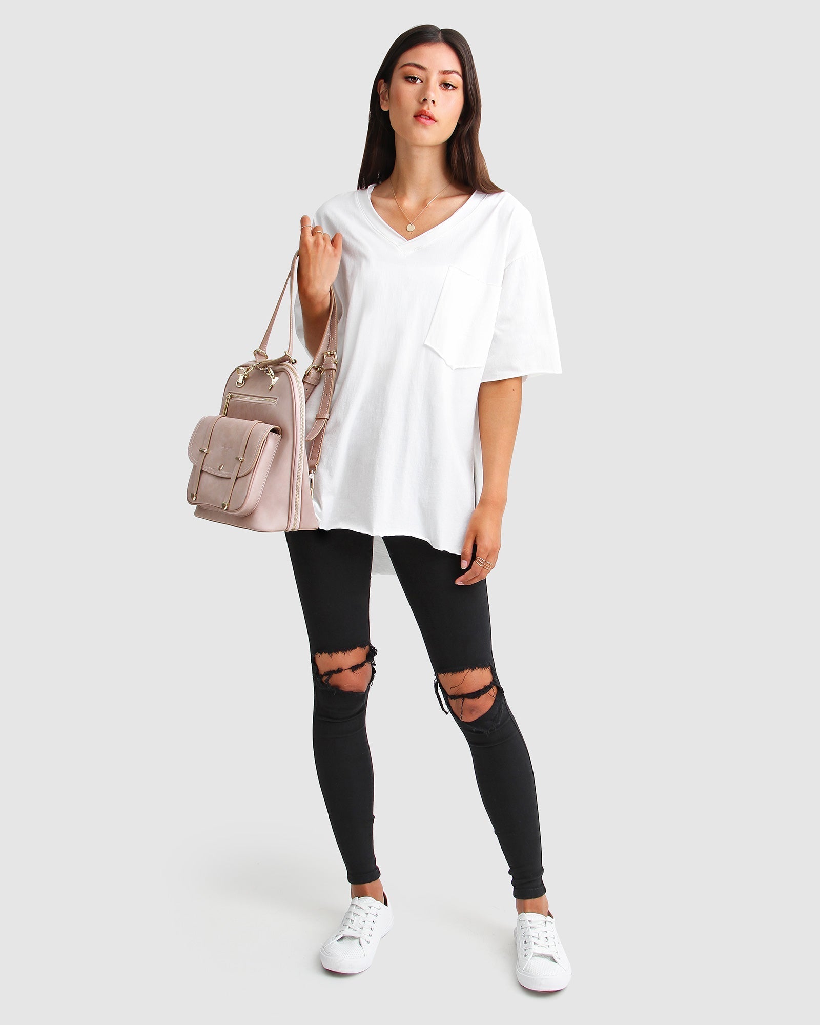 brave-soul-white-oversized-tee-backpack_c7473943-2258-48d1-aeee-23e368a579bf.jpg