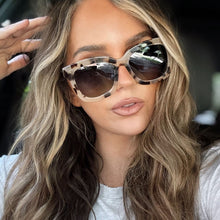 Womens | Bella II Sunglasses | Cream Tortoise | Grey Gradient Lenses