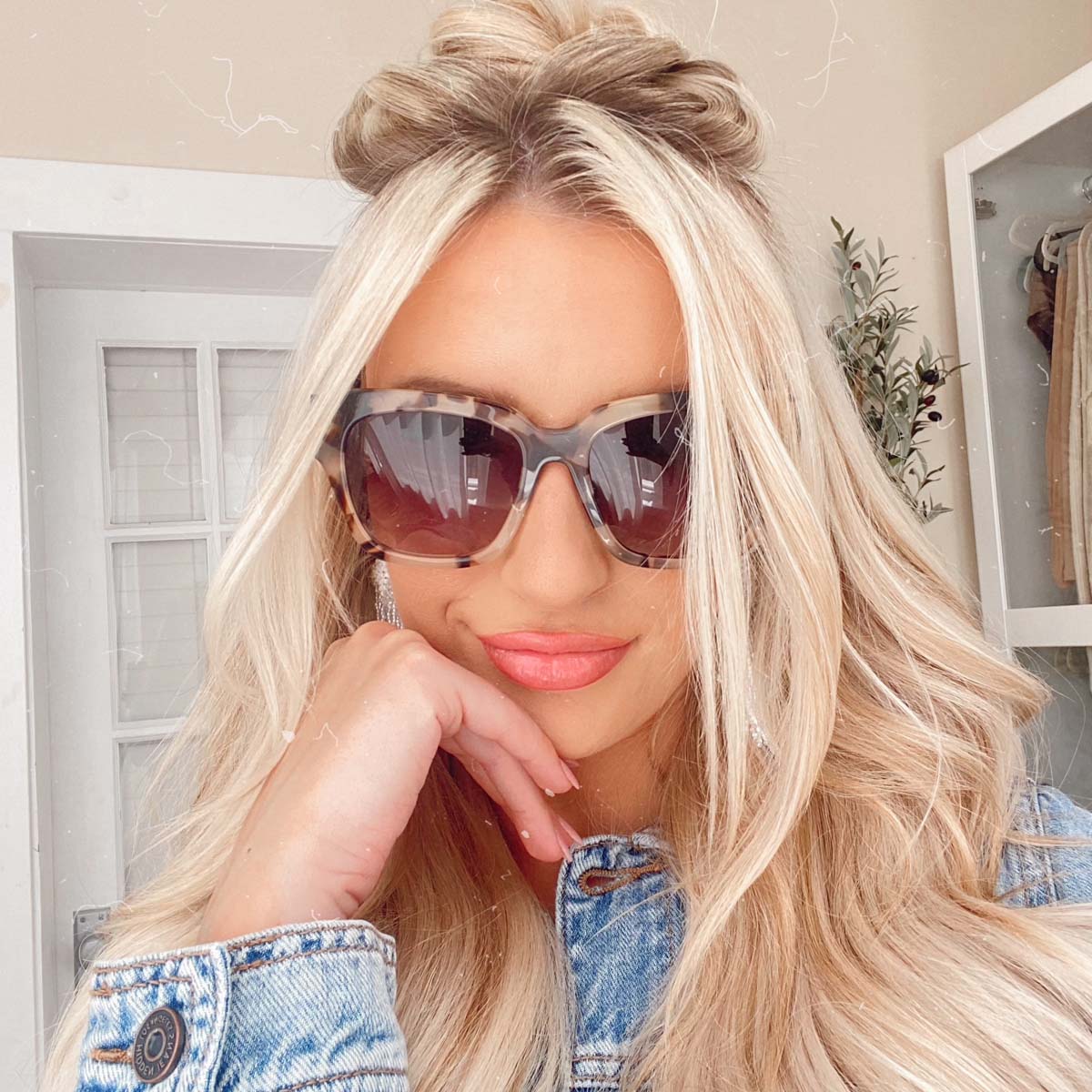 Womens | Bella II Sunglasses | Cream Tortoise | Grey Gradient Lenses