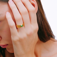 THE FLUTED SIGNET RING - The M Jewelers