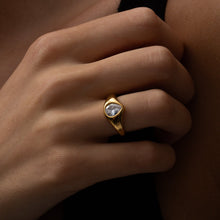 THE SINGLE STONE RING - The M Jewelers
