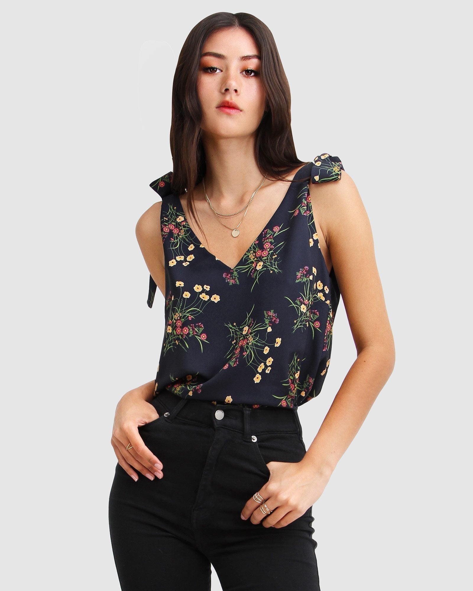 feel-for-you-navy-print-v-neck-top-front_f8d9fe62-a7da-4701-8383-64498c476b5a.jpg