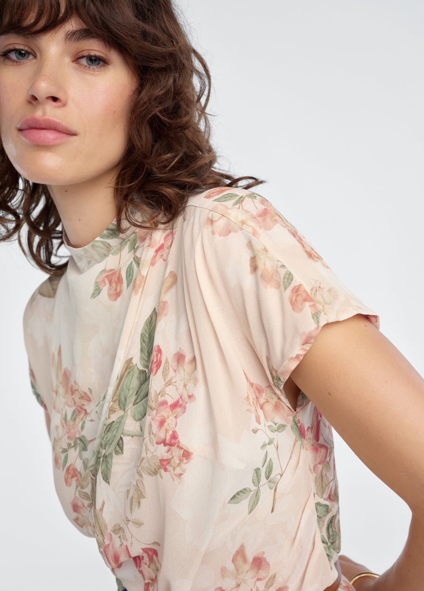 light peach rose