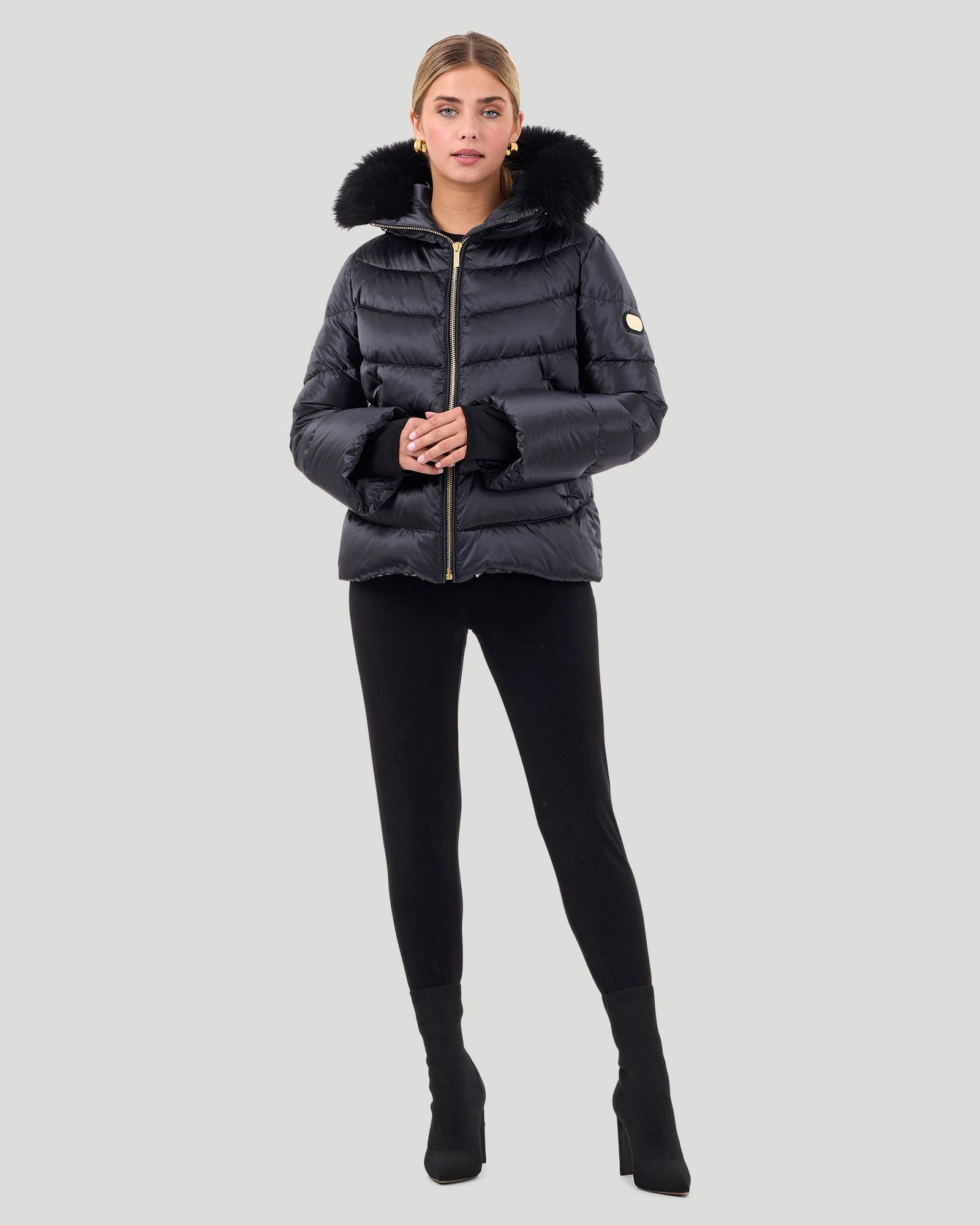 Après-Ski Jacket With Detachable Toscana Shearling Lamb Hood Trim | Women | Black x Black (V5)