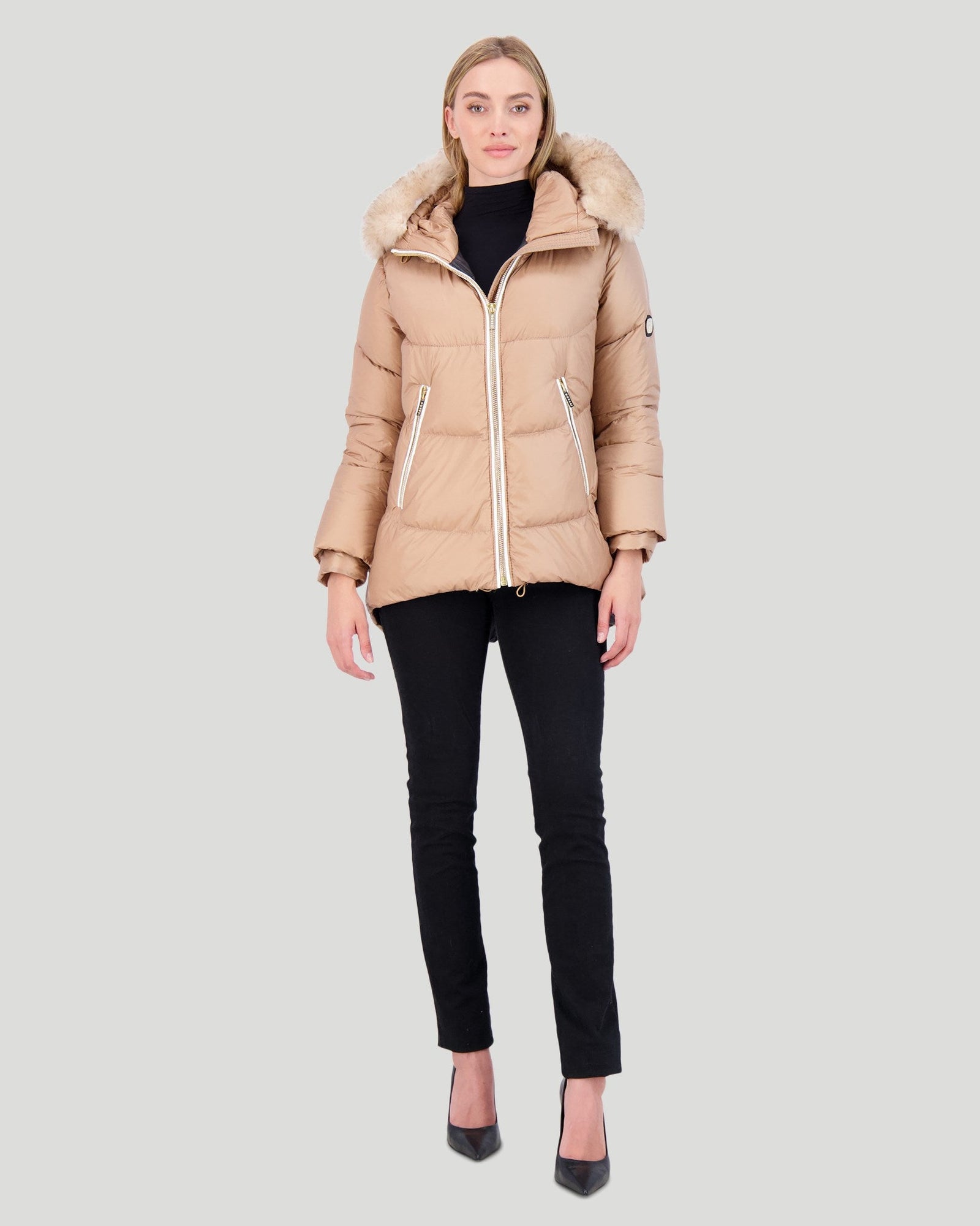 Après-Ski Jacket With Detachable Toscana Shearling Lamb Hood Trim | Women | Camel x Whiskey (V2)