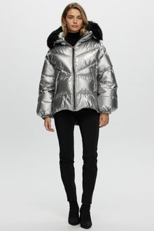 Après-Ski Jacket With Detachable Toscana Shearling Lamb Hood Trim | Women | Silver x Black