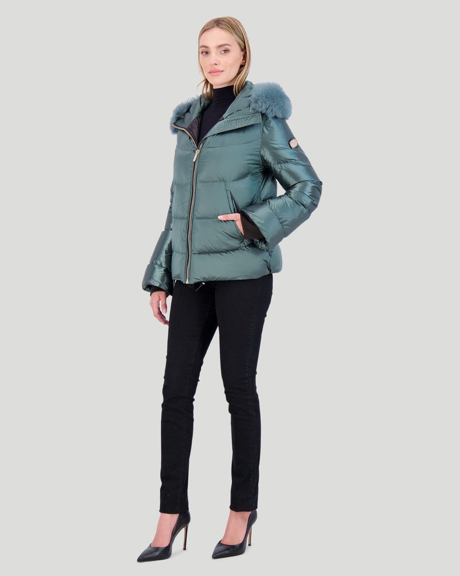 Après-Ski Jacket With Detachable Toscana Shearling Lamb Hood Trim | Women | Emerald x Emerald