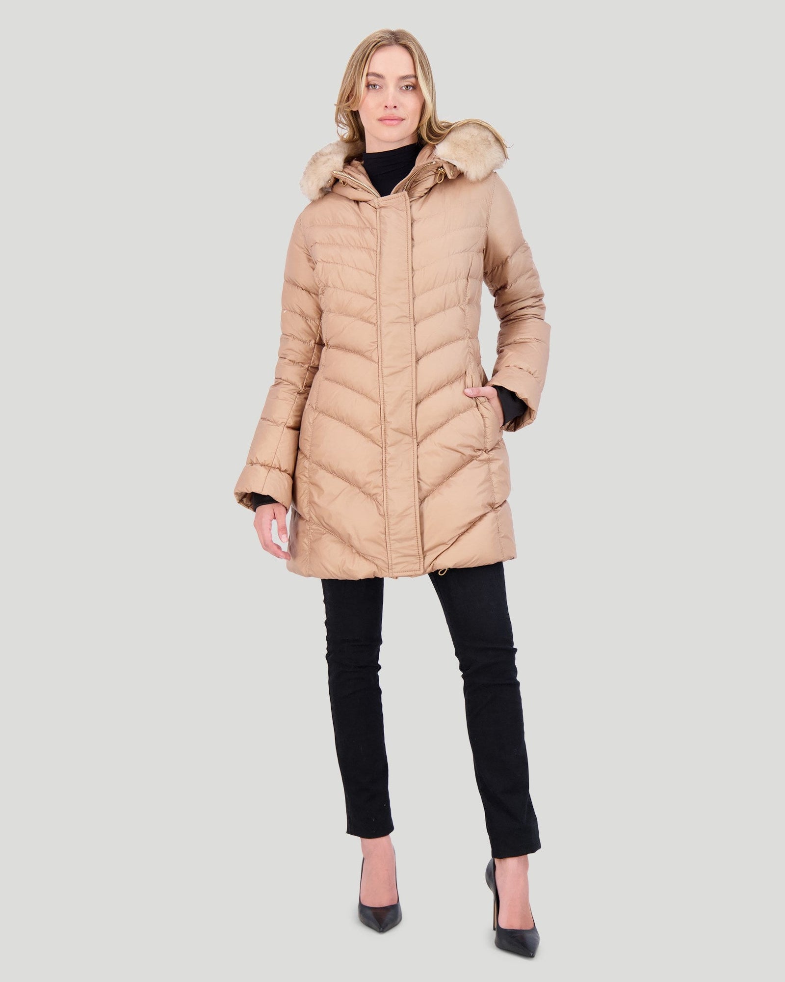 Après-Ski Jacket With Detachable Toscana Shearling Lamb Hood Trim | Women | Camel x Whiskey (V3)