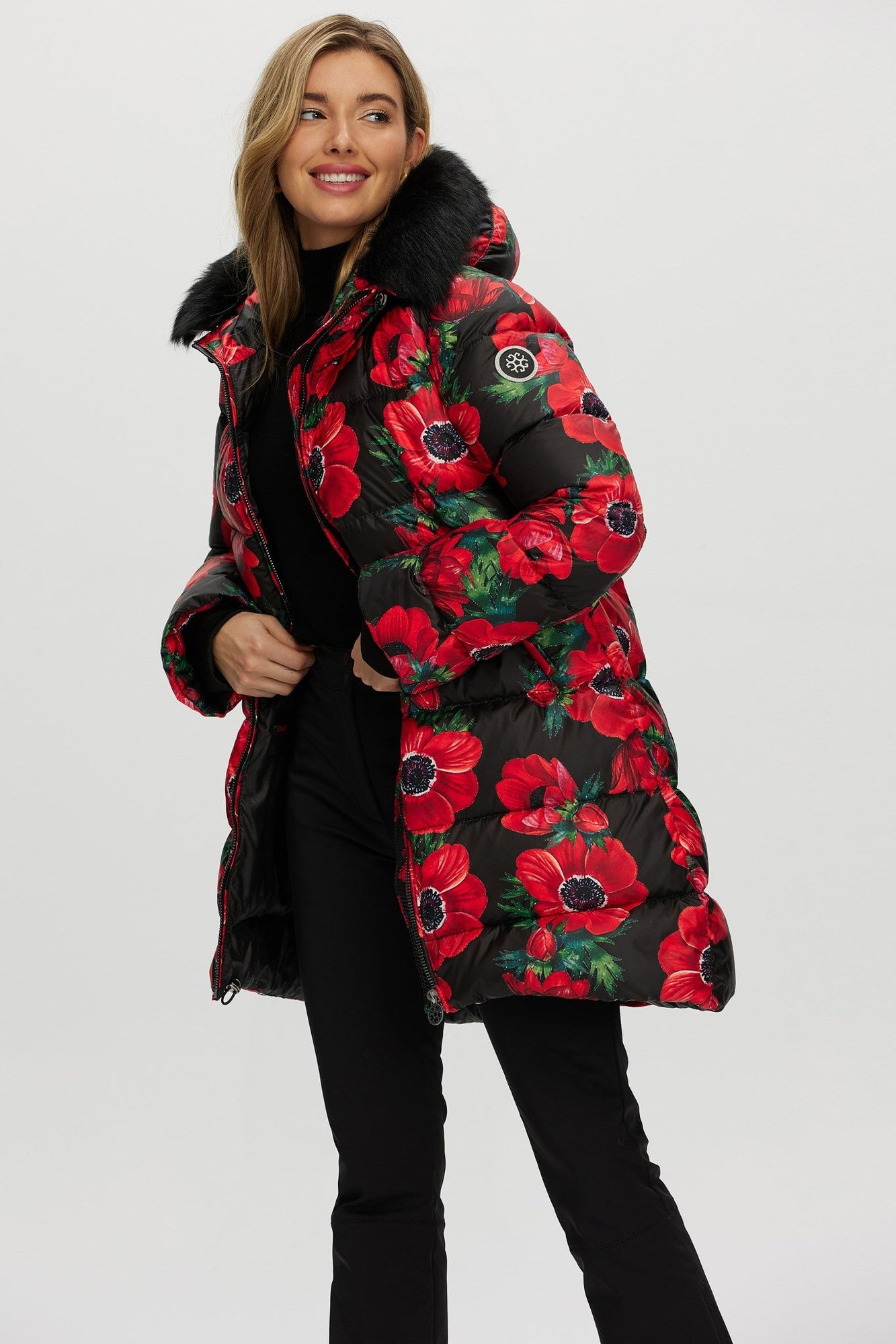 Après-Ski Jacket With Detachable Toscana Shearling Lamb Hood Trim | Women | Black Poppy x Black (V3)