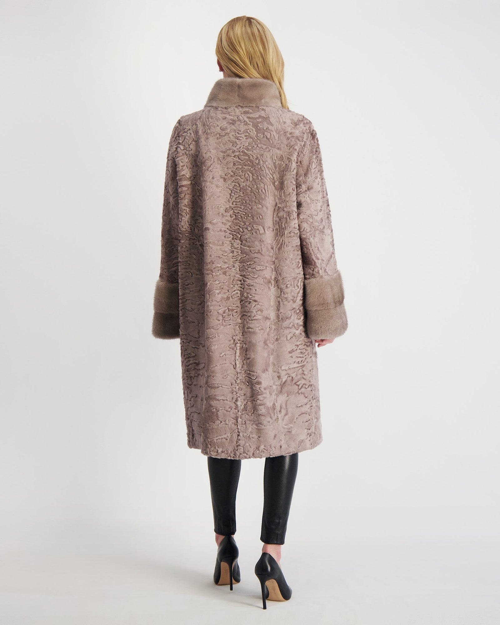 Lamb Short Coat With Mink Trim | Women | Beige