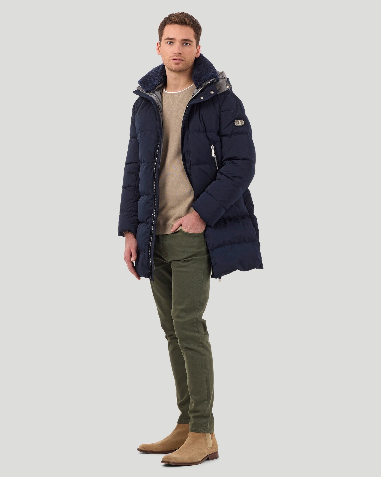 Après-Ski Parka With Detachable Select Shearling Lamb Collar | Men | Navy x Gray x Navy