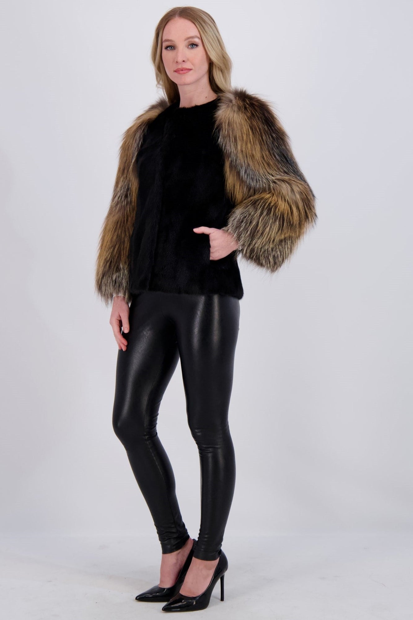 Mink Jacket With Fo Sleeves | Women | Black x Goldcross Fox