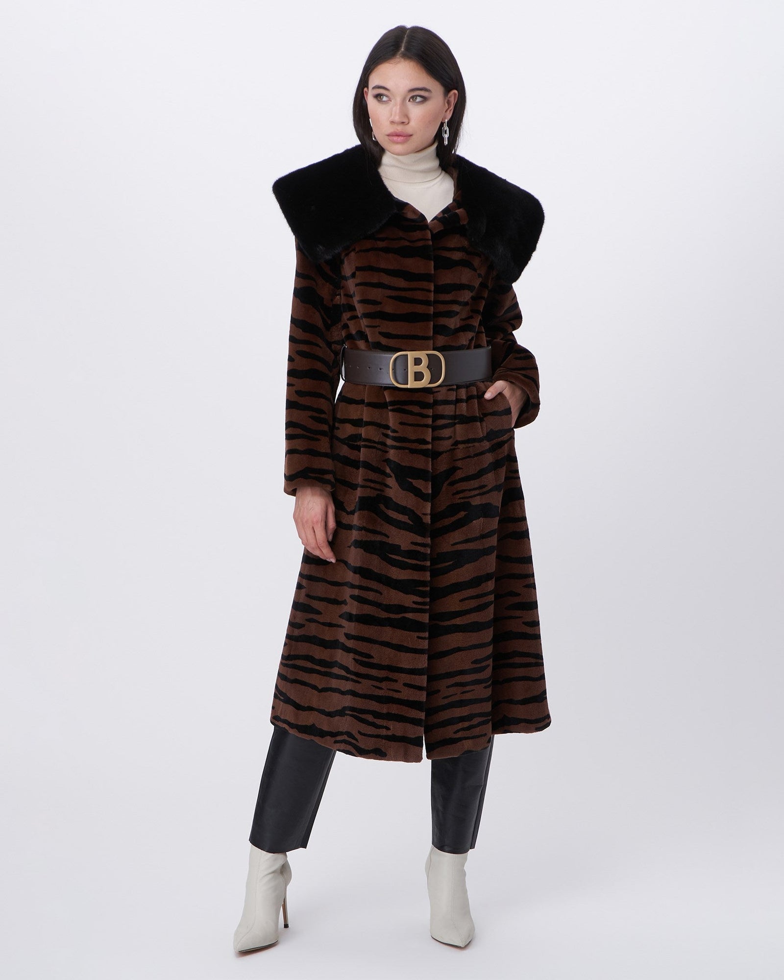 Mink Short Coat | Women | Brown Tgr Print