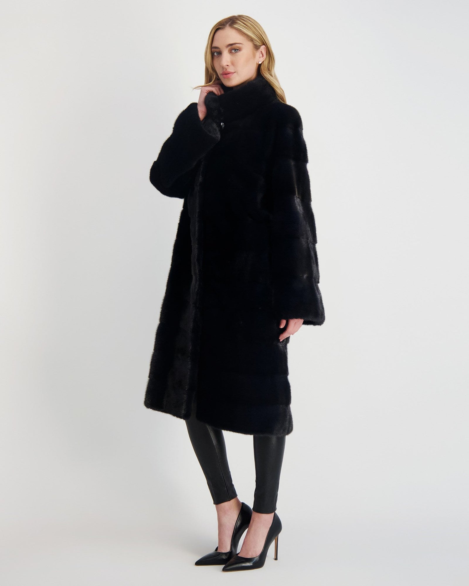 Mink Short Coat | Women | Navy