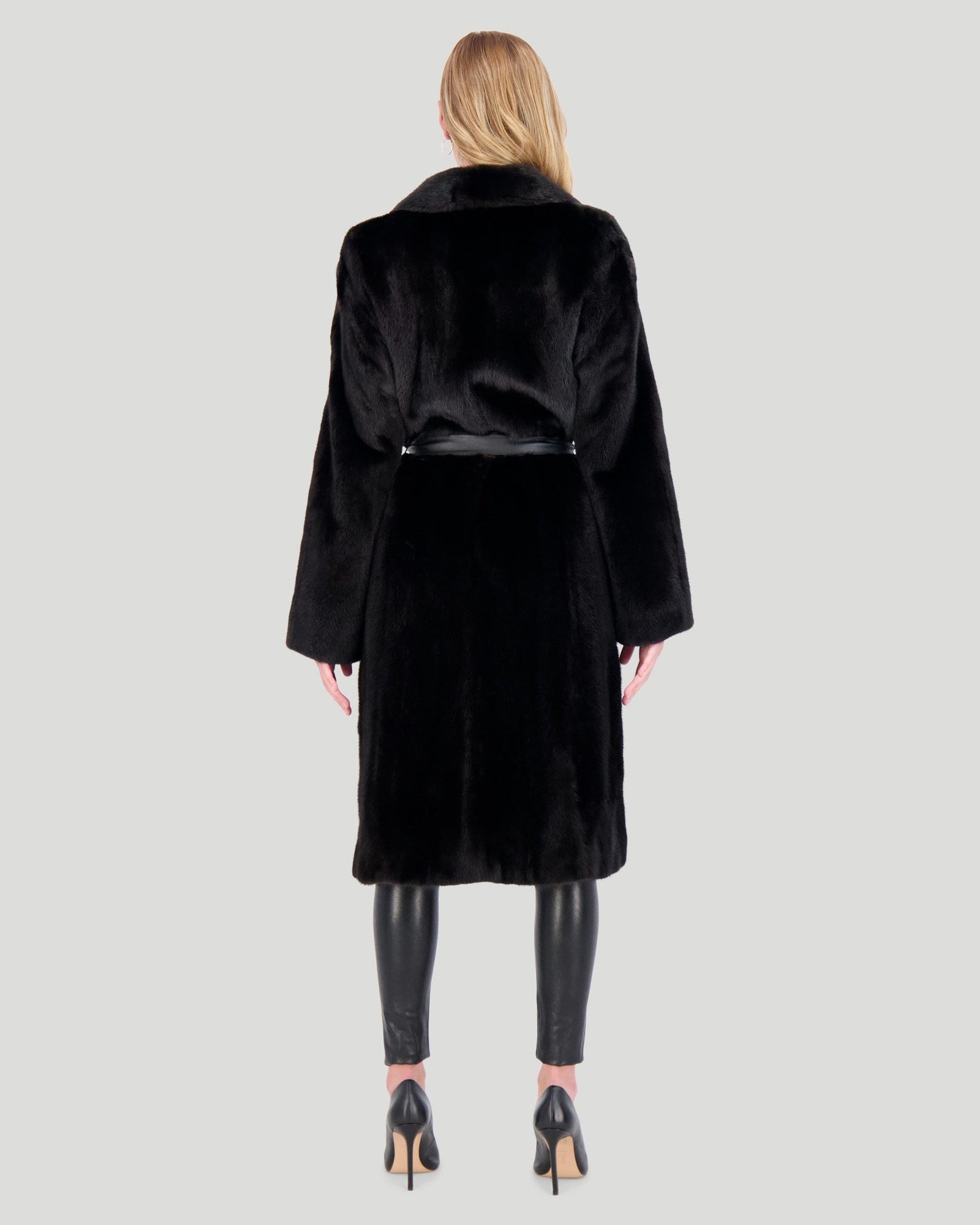 Mink Short Coat | Women | Black (V4)