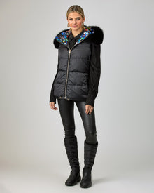 Reversible Après-Ski Vest With Detachable Fo Hood Trim | Women | Black Heart Multi x Black