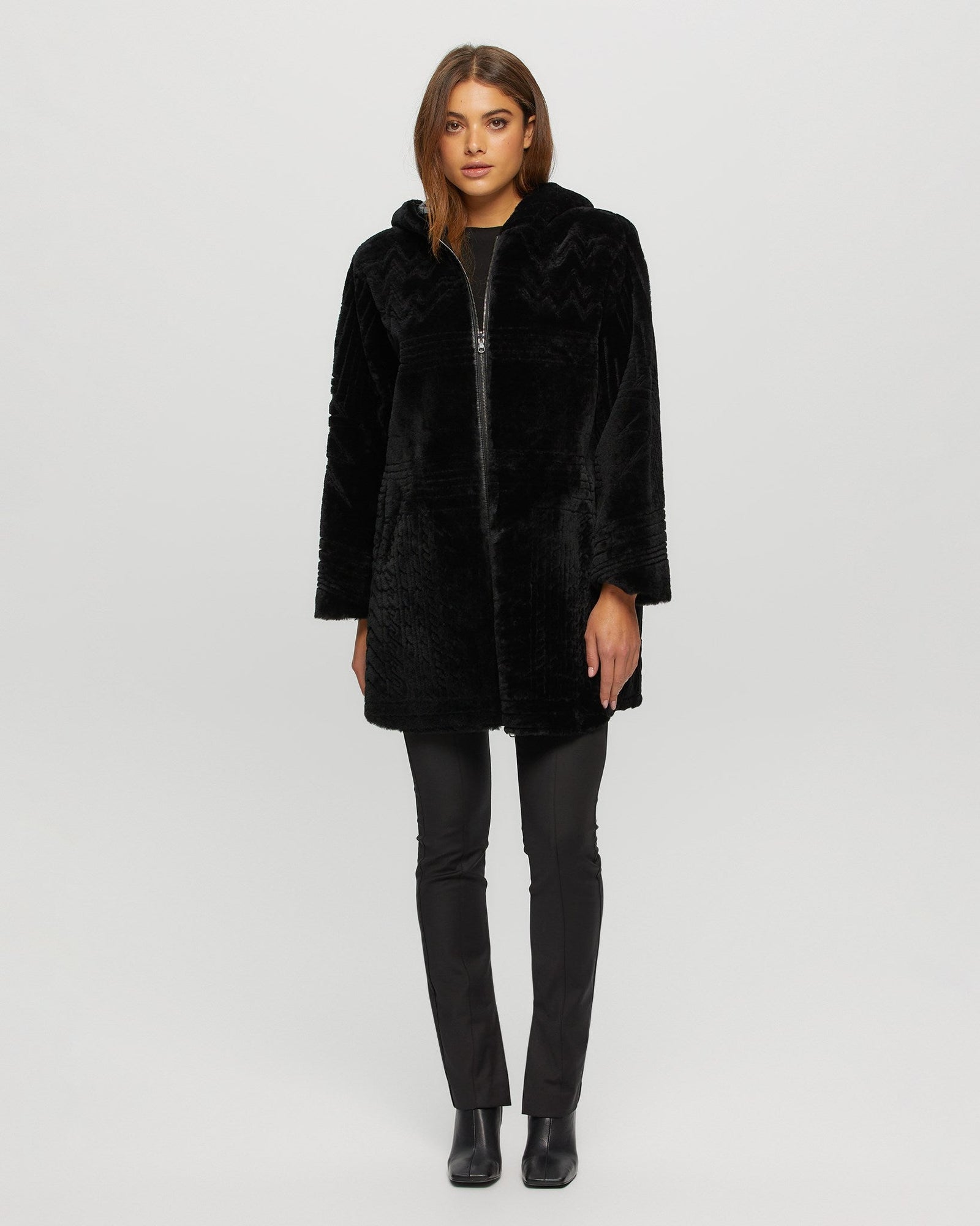 Reversible Select Shearling Lamb Parka With Grooved Pattern | Women | Black