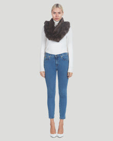 Sable Knit Infinity Ruffle Scarf | Women | Uptone