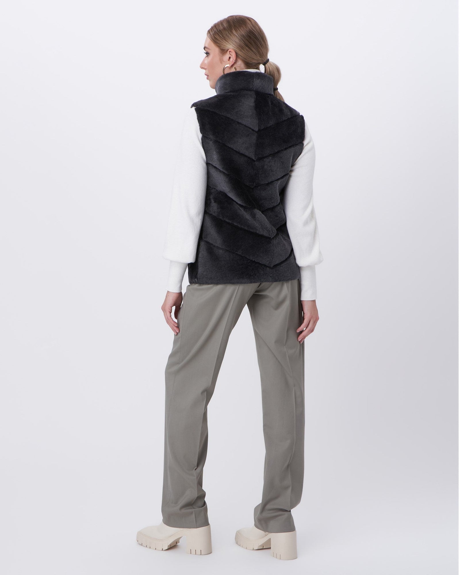 Select Shearling Lamb Chevron Vest | Women | Black Snowtop (V2)