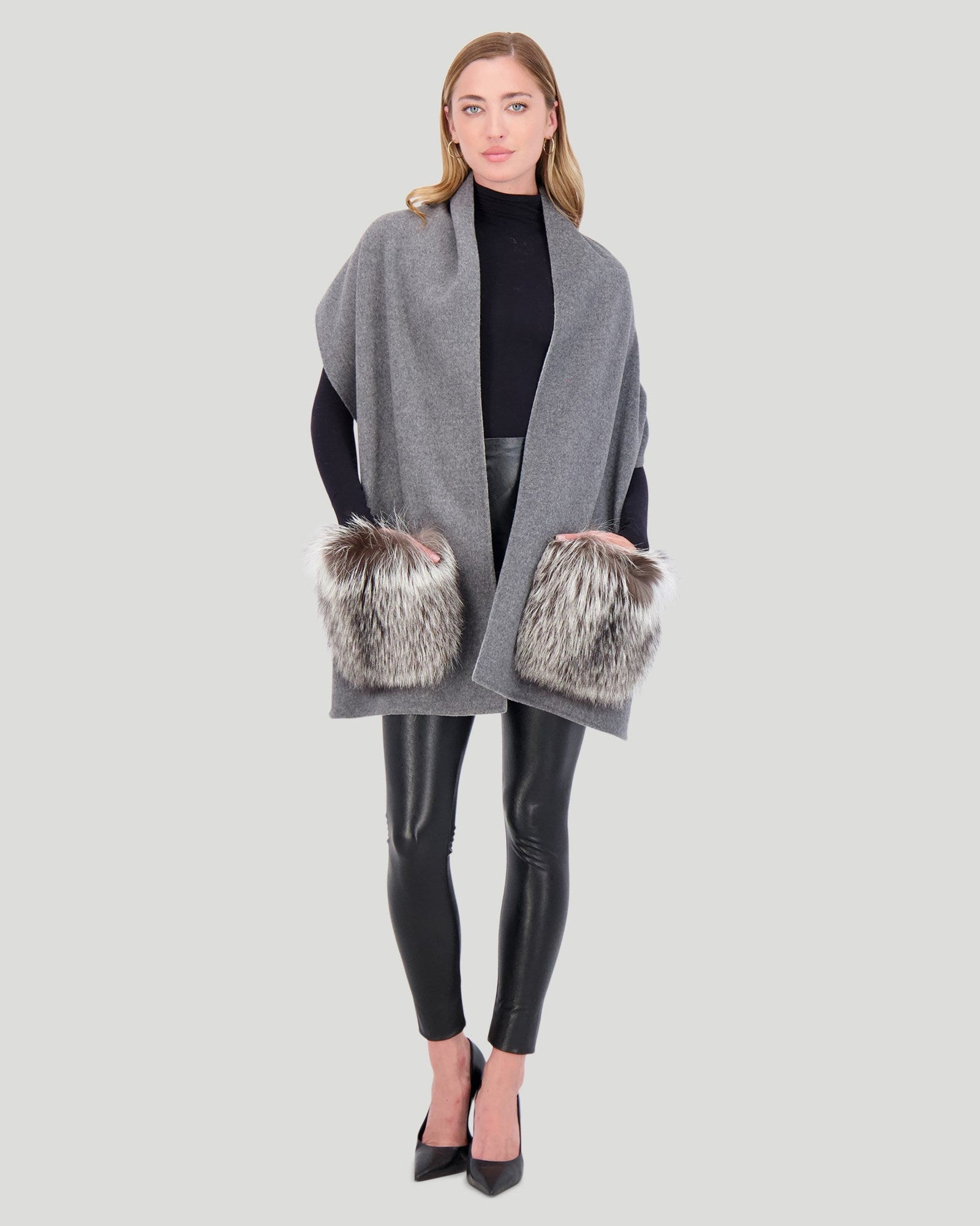 Wool Stole With Silver Fox Pockets | Women | Gray