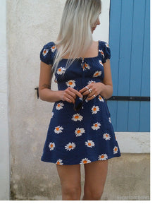 Suzy Dress | Navy Daisy