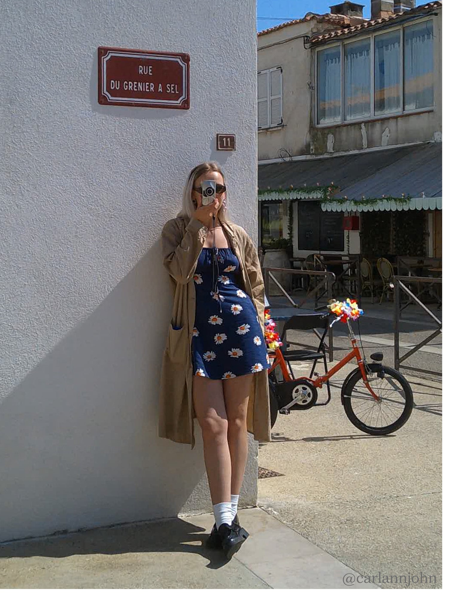 Suzy Dress | Navy Daisy