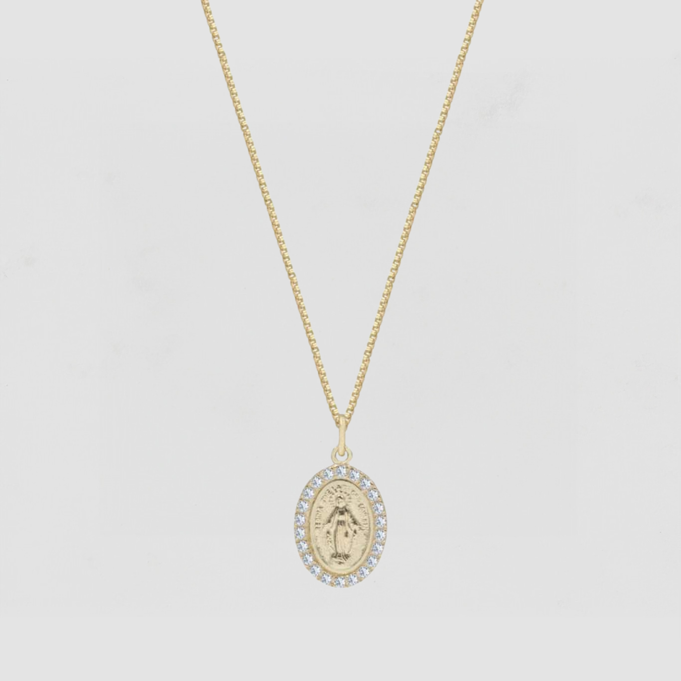 The Oval Mary Pendant Necklace Pave | Gold Vermeil
