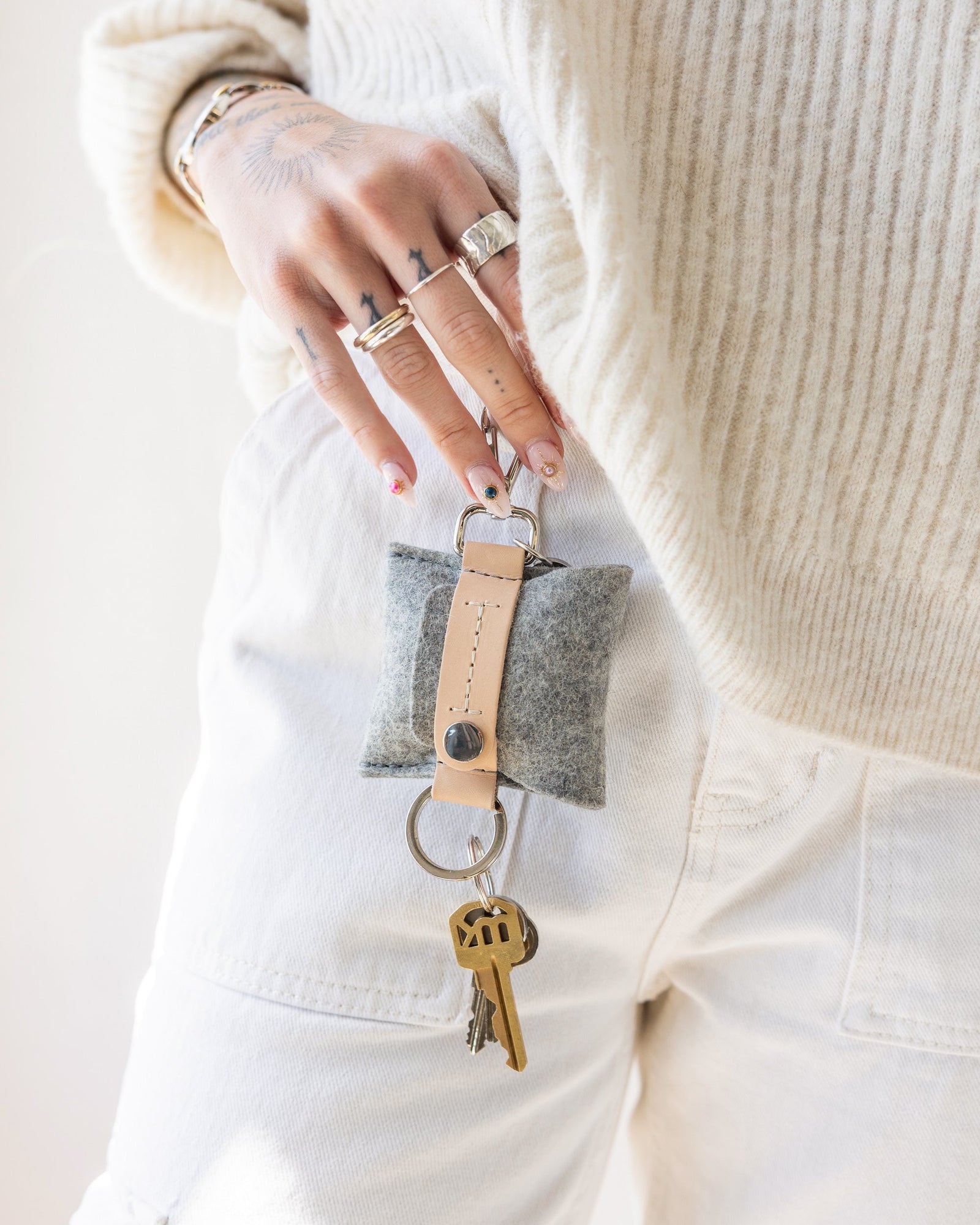 Merino Wool Pod Key Fob | Granite x Natural