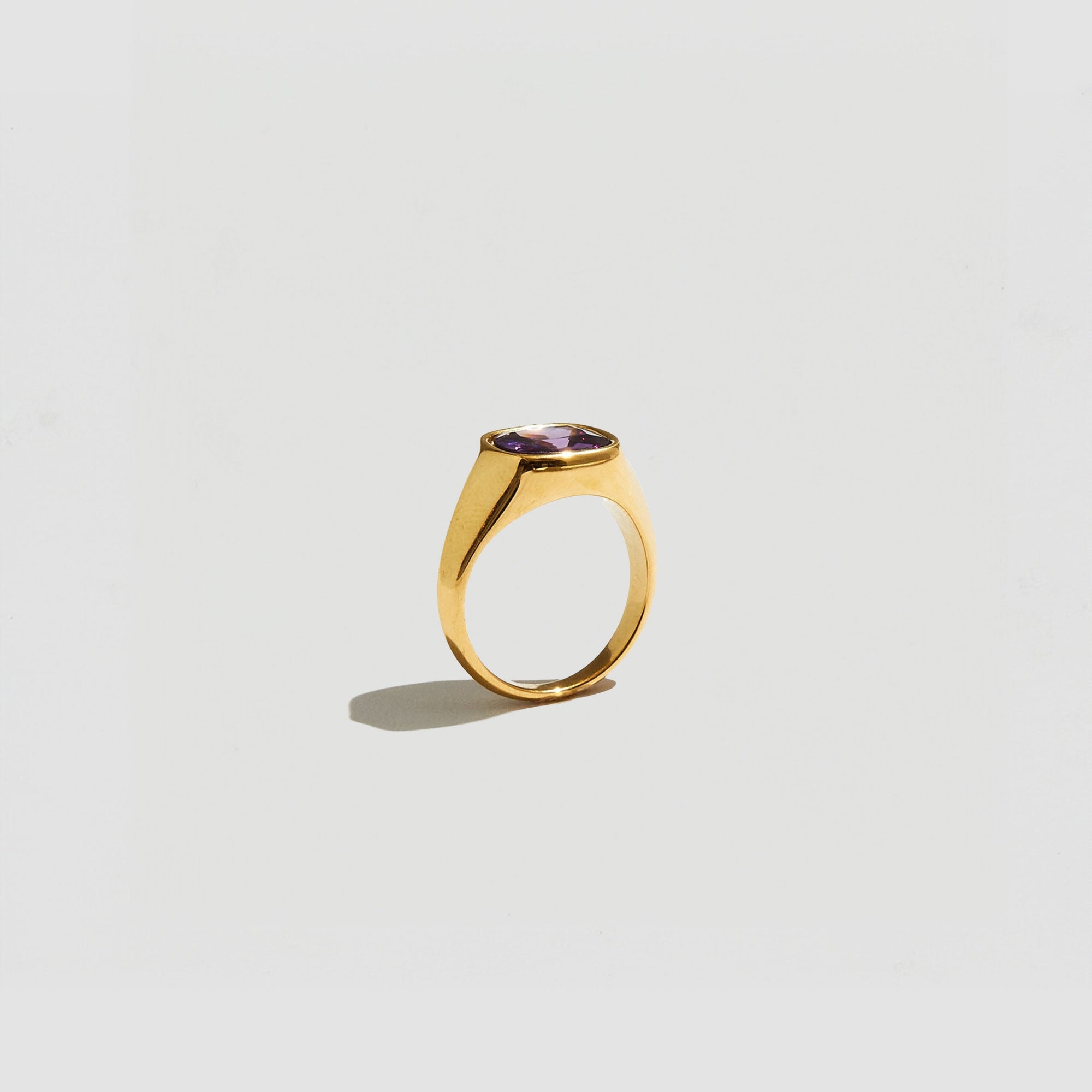 The Purple Signet Ring | Gold