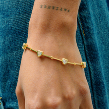 BEZEL HEART LINK BRACELET - The M Jewelers