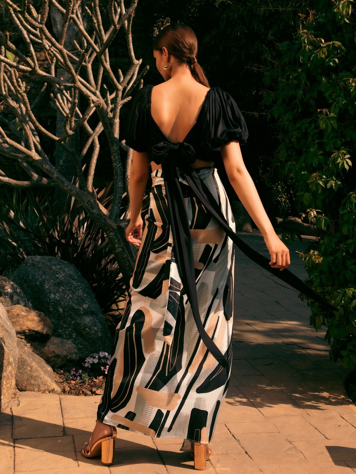 Sustainable Zany Top - Solid Noir - diarrablu