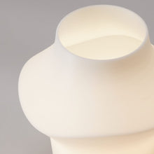 Curve Table Light | Translucent