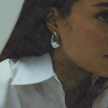 THE LARGE SILVER TEAR DROP EARRINGS - The M Jewelers