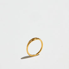 The Thin Banded Ring | Gold