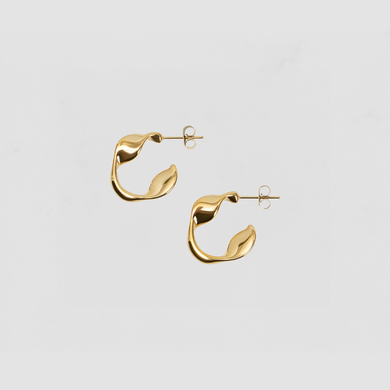 The Twist Figure Earring Studs | Gold