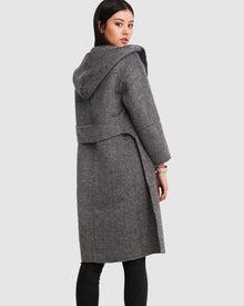 walk-this-way-black-white-oversized-wool-blend-coat-detail_78a19098-d9ef-41b6-8d19-ef0129284ffe.jpg