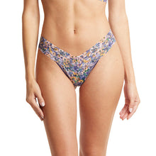 Signature Lace Low Rise Thong | Staycation